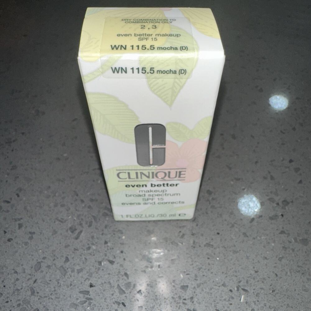 Clinique Even Better makeup broad spectrum spf 15 WN115.5 Mocha (D)